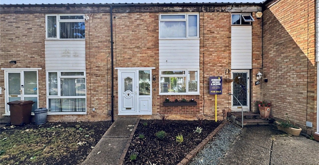 2 bedroom house for sale in Parkwood | Robinson Michael & Jackson