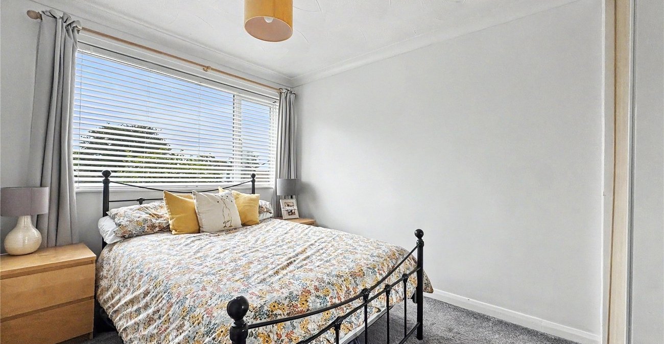 2 bedroom house for sale in Parkwood | Robinson Michael & Jackson