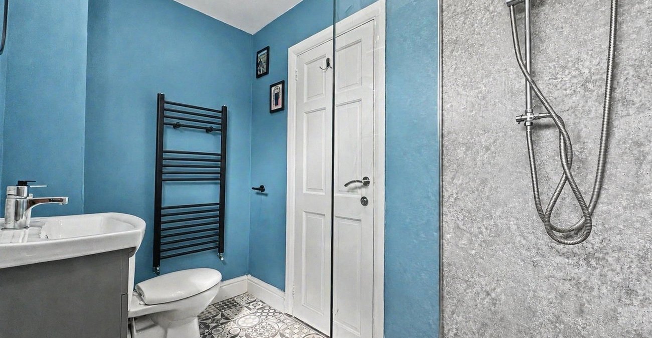 2 bedroom house for sale in Parkwood | Robinson Michael & Jackson