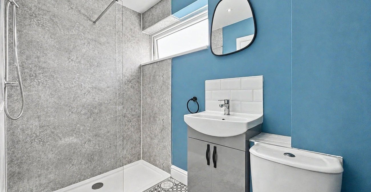 2 bedroom house for sale in Parkwood | Robinson Michael & Jackson