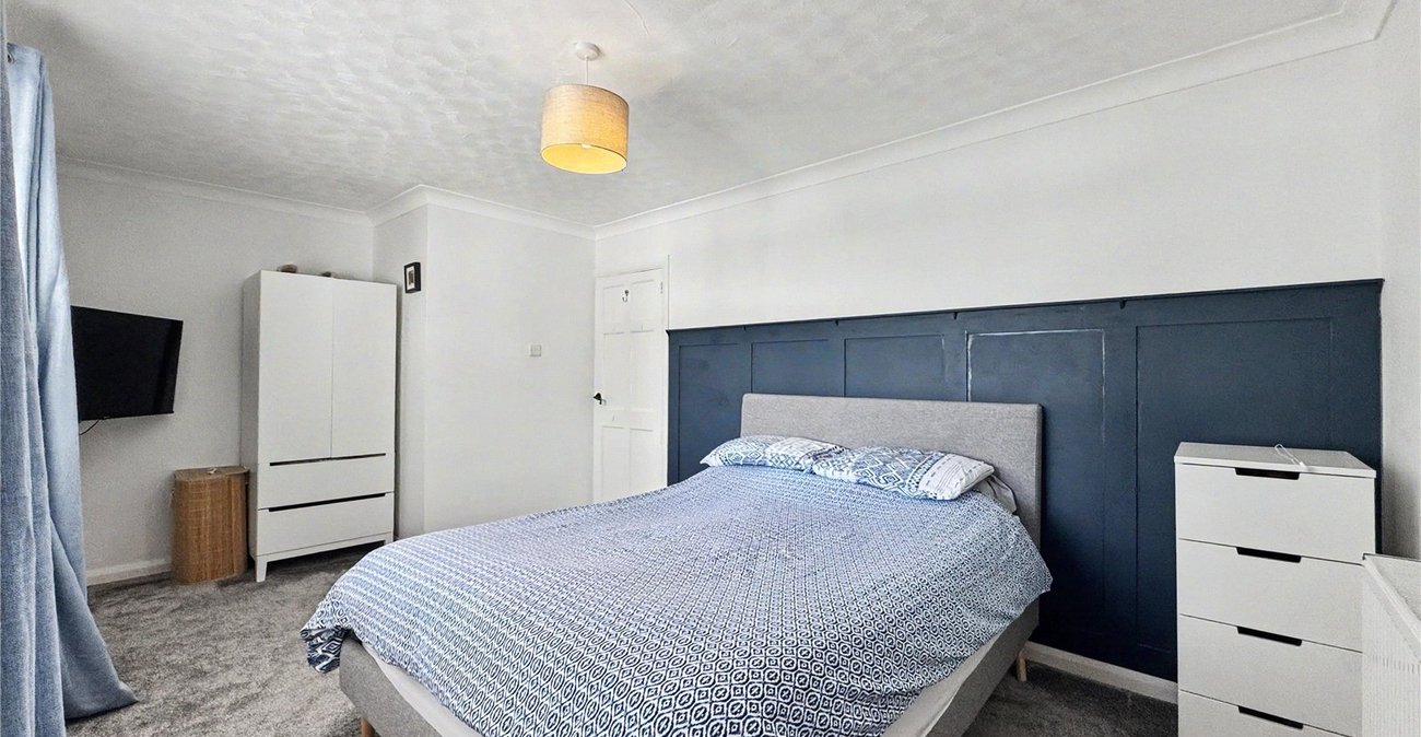 2 bedroom house for sale in Parkwood | Robinson Michael & Jackson