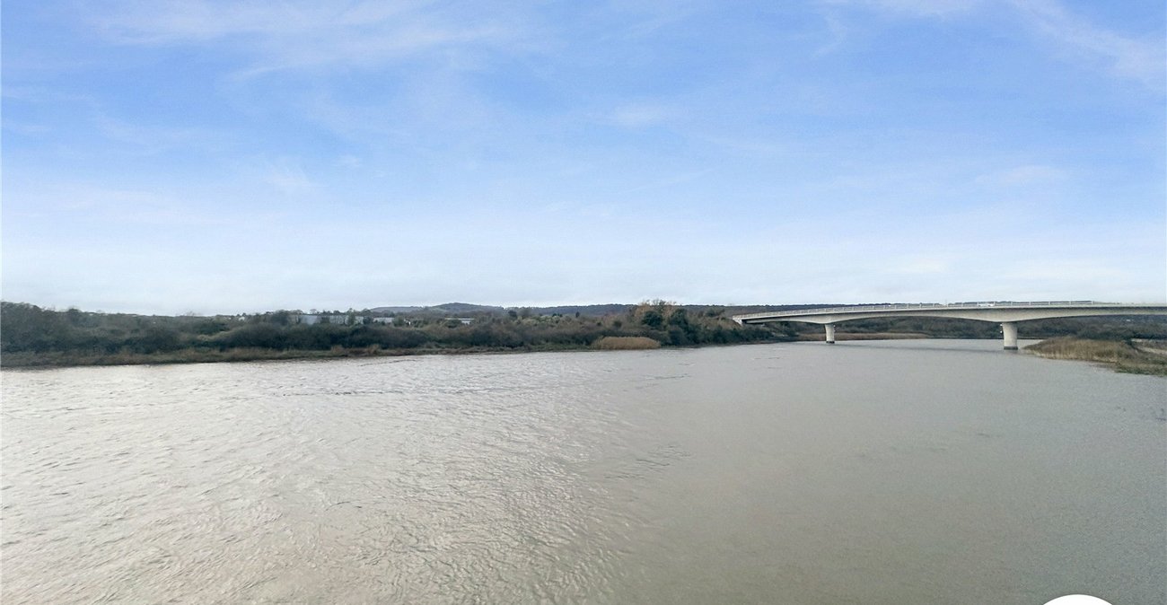 1 bedroom property for sale in Wouldham | Robinson Michael & Jackson