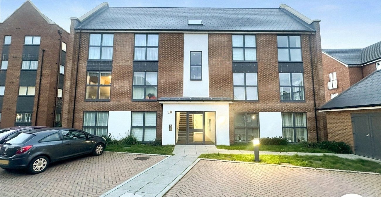 1 bedroom property for sale in Wouldham | Robinson Michael & Jackson