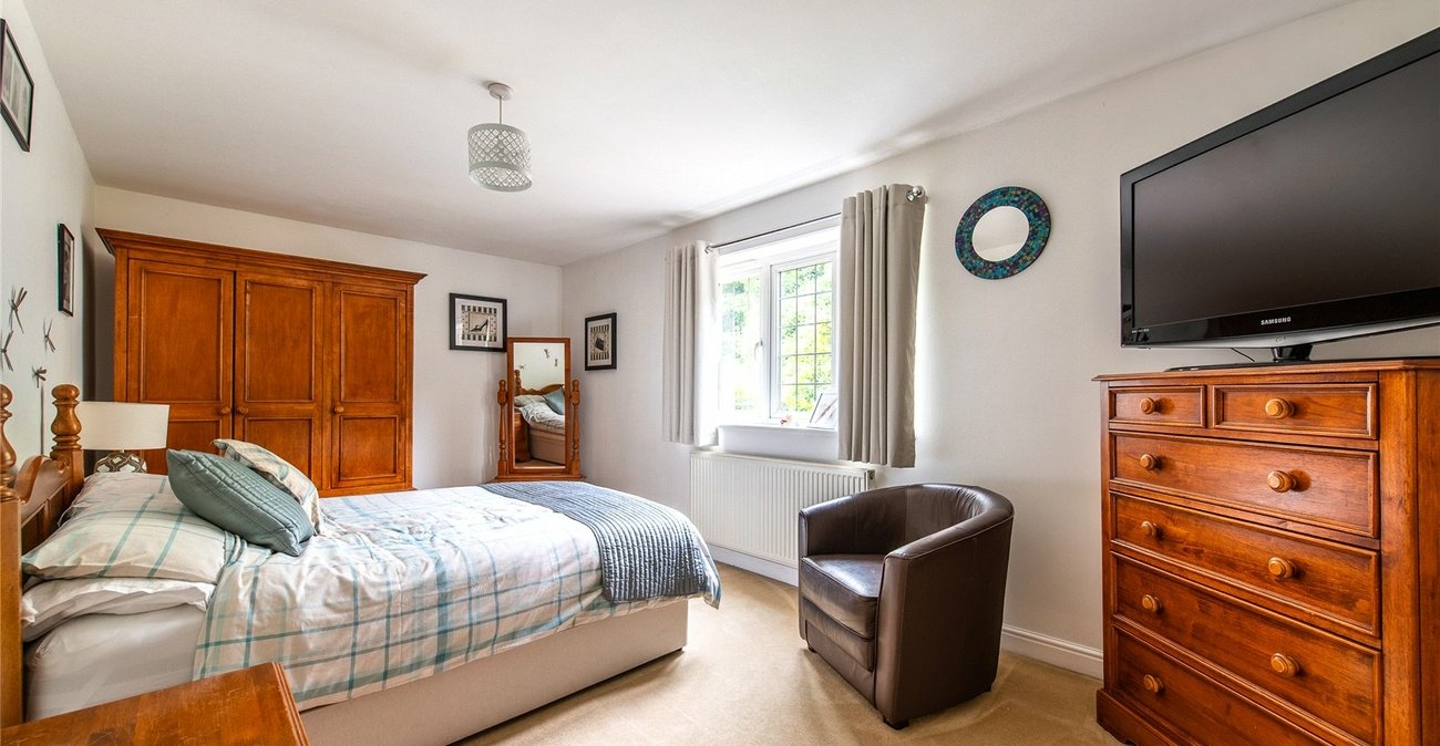 5 bedroom house for sale in Rochester | Robinson Michael & Jackson