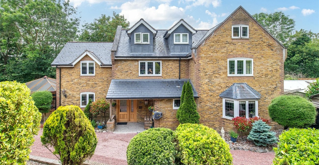 5 bedroom house for sale in Rochester | Robinson Michael & Jackson