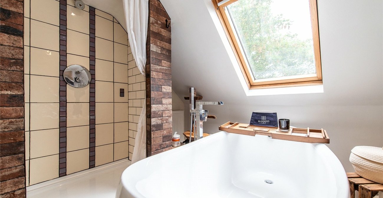 5 bedroom house for sale in Rochester | Robinson Michael & Jackson