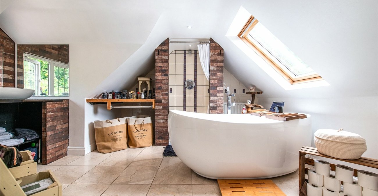 5 bedroom house for sale in Rochester | Robinson Michael & Jackson