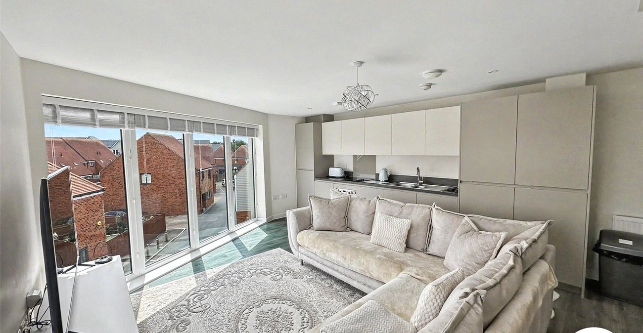 2 bedroom property for sale in Chatham | Robinson Michael & Jackson