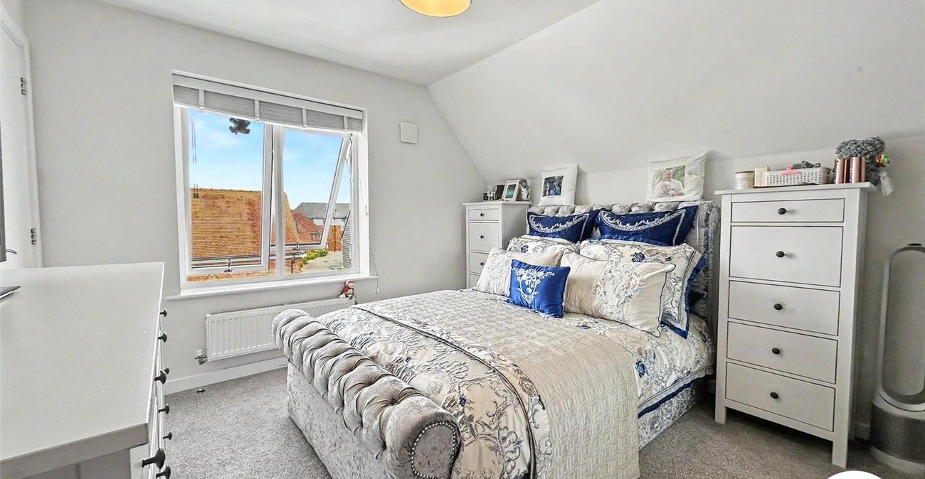 2 bedroom property for sale in Chatham | Robinson Michael & Jackson