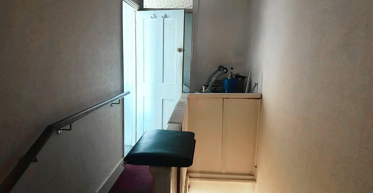 3 bedroom house for sale in London | Robinson Jackson