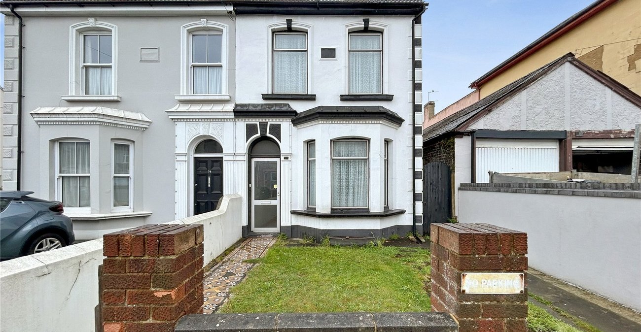 4 bedroom house for sale in Gillingham | Robinson Michael & Jackson