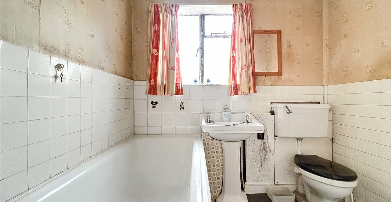 4 bedroom house for sale in Gillingham | Robinson Michael & Jackson