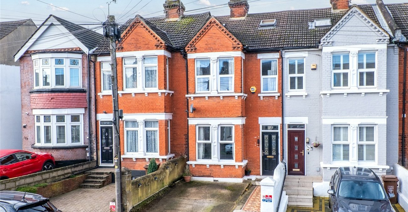 3 bedroom house for sale in Gillingham | Robinson Michael & Jackson