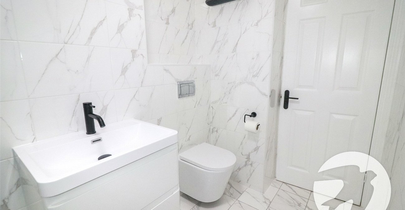 2 bedroom property for sale in Erith | Robinson Jackson
