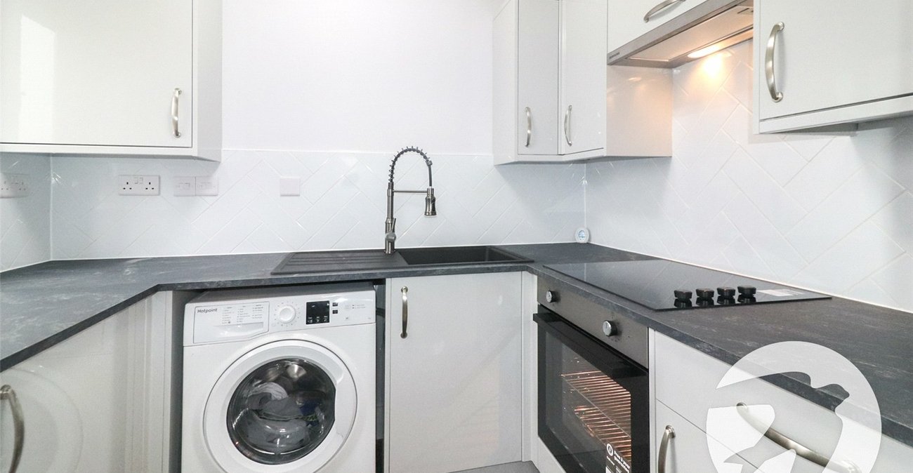 2 bedroom property for sale in Erith | Robinson Jackson