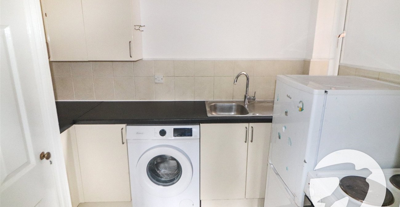 1 bedroom property for sale in Erith | Robinson Jackson