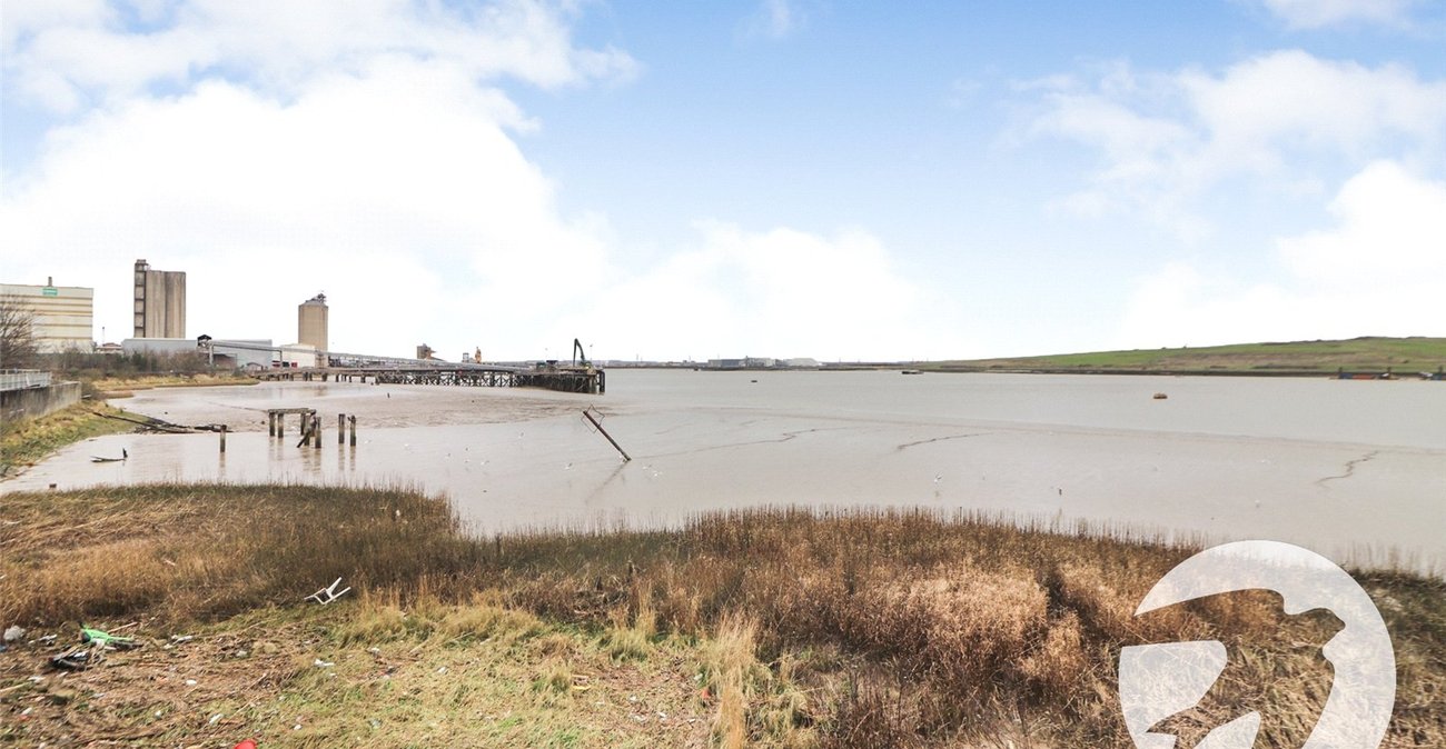 1 bedroom property for sale in Erith | Robinson Jackson