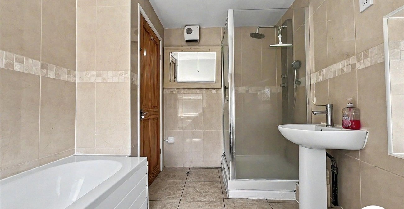 1 bedroom house for sale in Chatham | Robinson Michael & Jackson