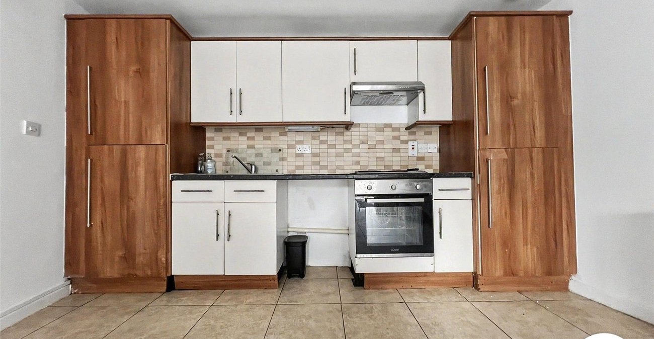 1 bedroom house for sale in Chatham | Robinson Michael & Jackson