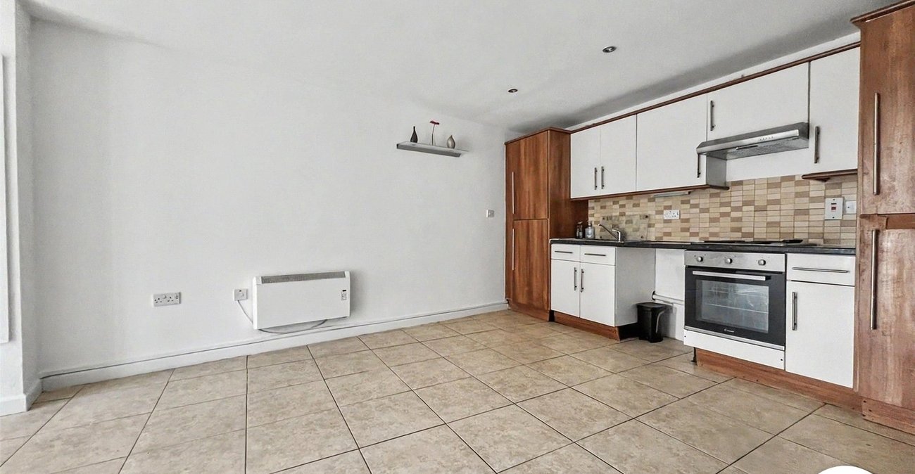 1 bedroom house for sale in Chatham | Robinson Michael & Jackson