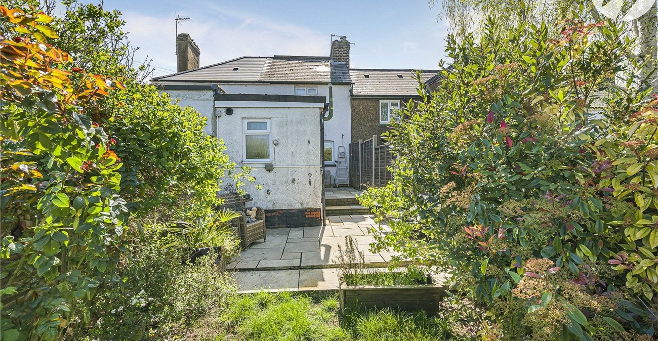 2 bedroom house for sale in South Darenth | Robinson Jackson