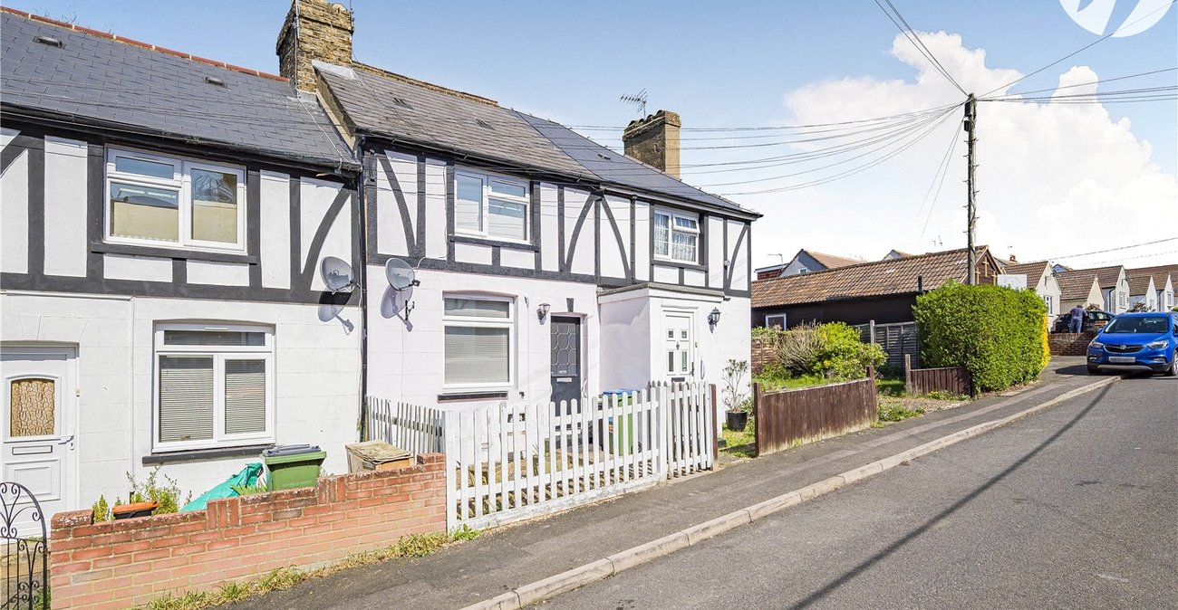 2 bedroom house for sale in South Darenth | Robinson Jackson