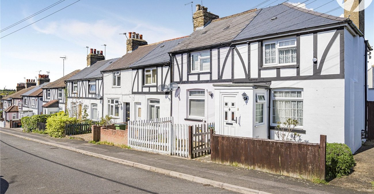 2 bedroom house for sale in South Darenth | Robinson Jackson