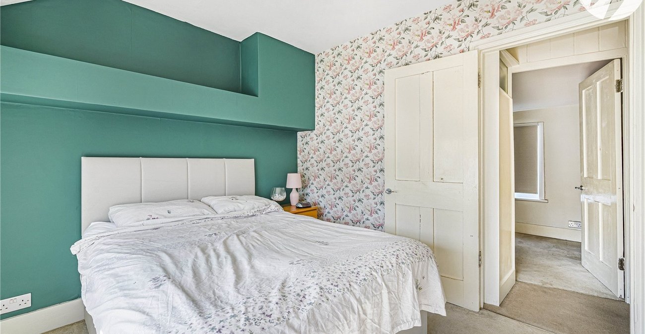 2 bedroom house for sale in South Darenth | Robinson Jackson