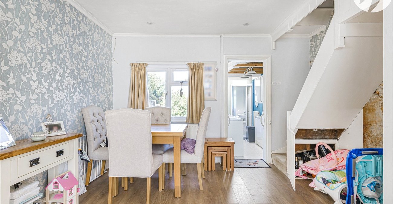 2 bedroom house for sale in South Darenth | Robinson Jackson