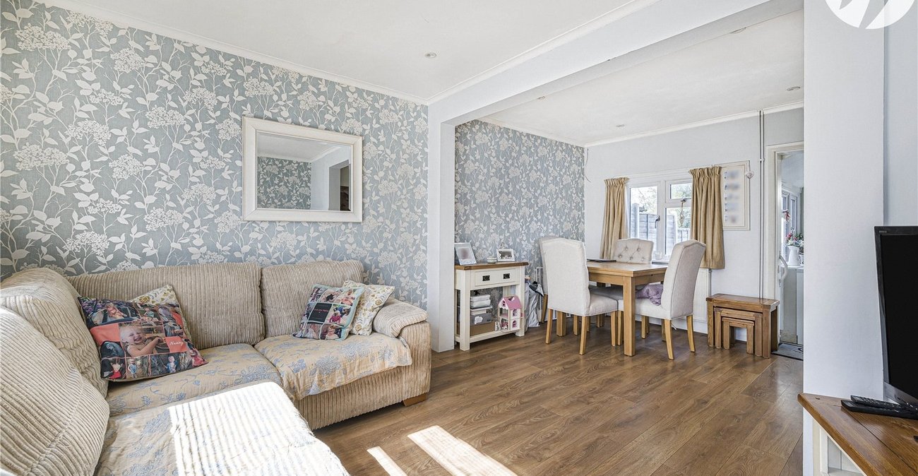 2 bedroom house for sale in South Darenth | Robinson Jackson