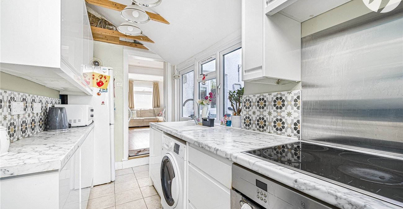 2 bedroom house for sale in South Darenth | Robinson Jackson