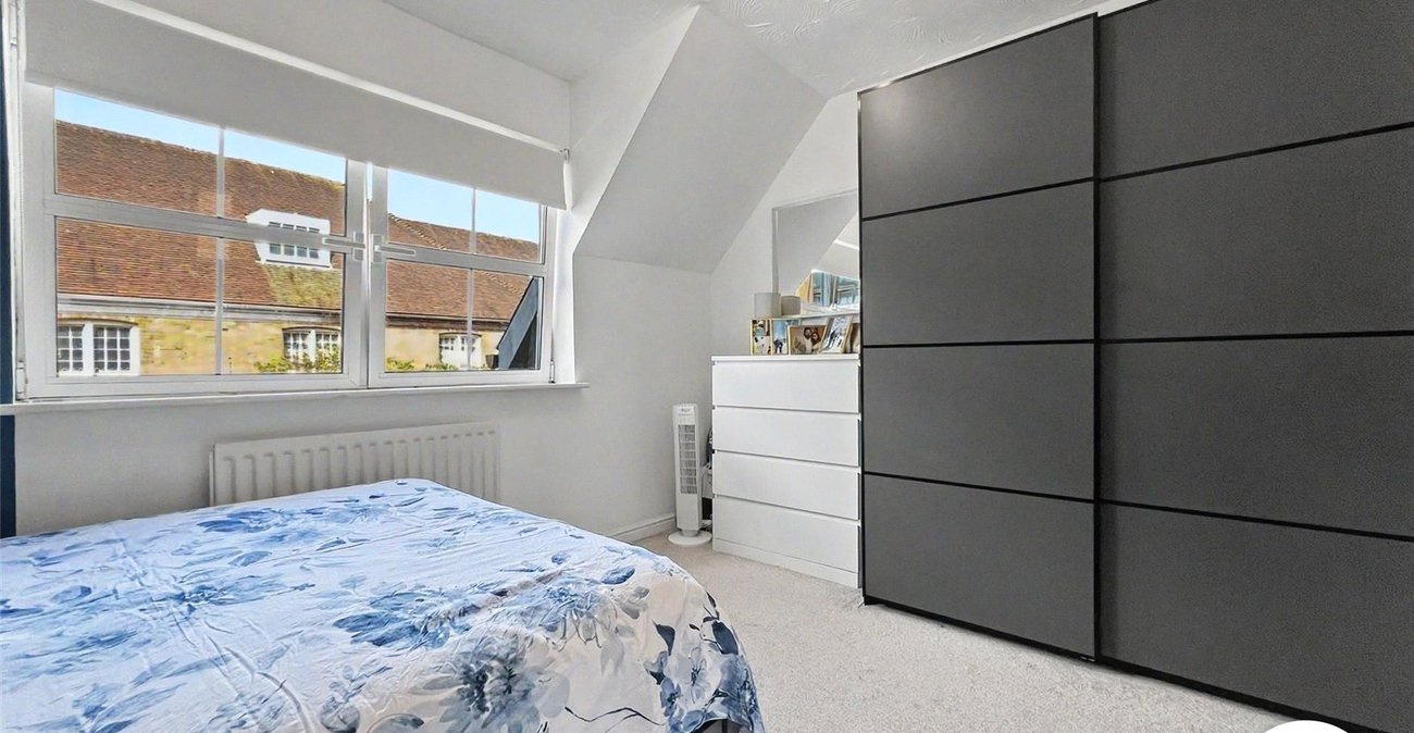 2 bedroom house for sale in Chatham | Robinson Michael & Jackson
