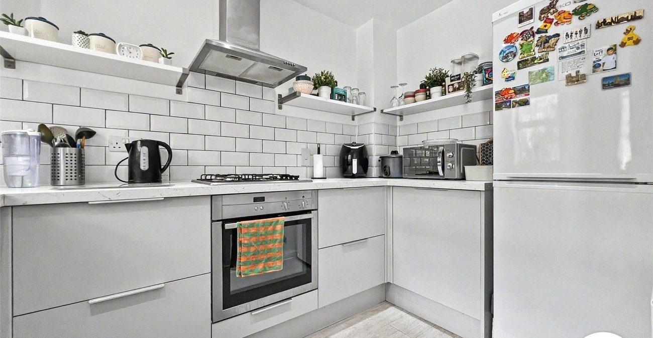 2 bedroom house for sale in Chatham | Robinson Michael & Jackson
