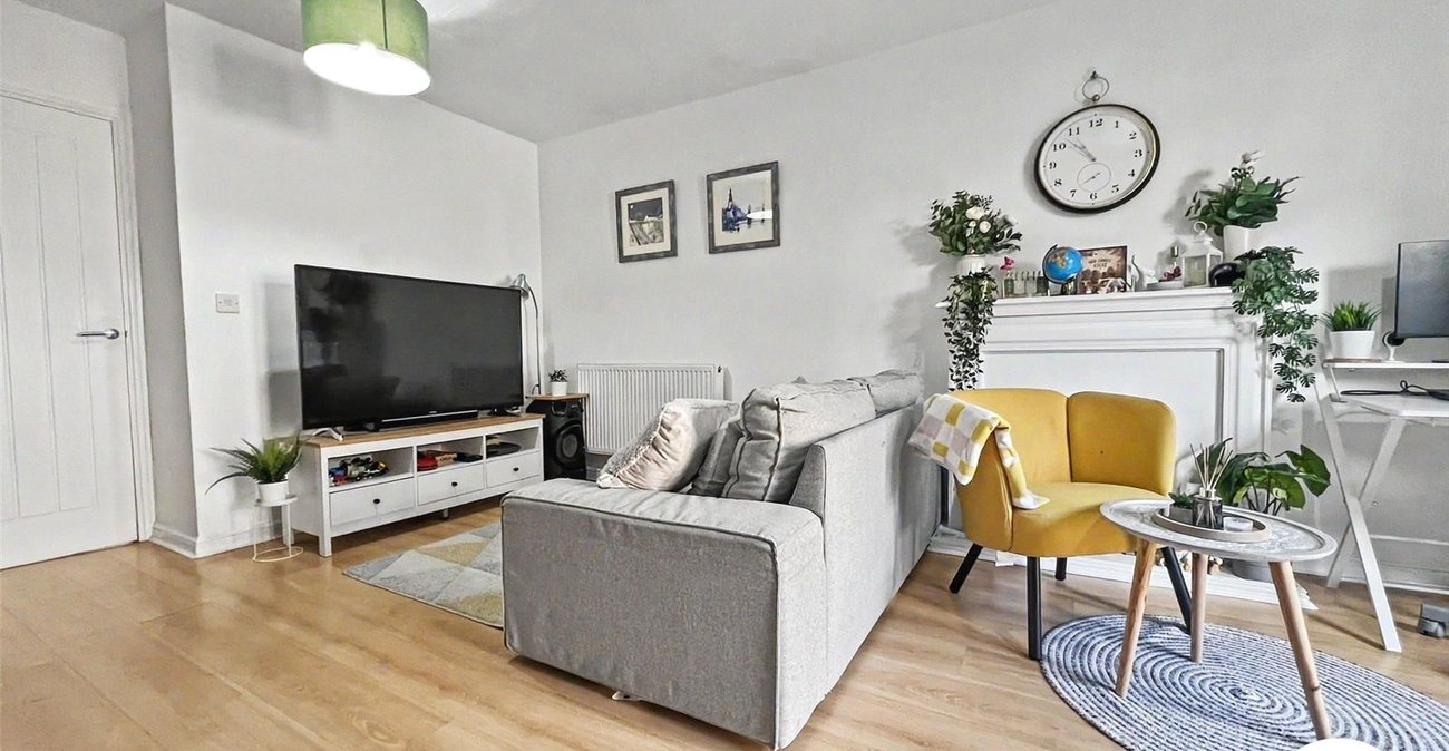 2 bedroom house for sale in Chatham | Robinson Michael & Jackson