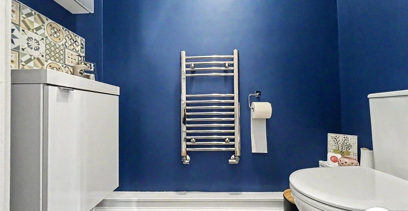 2 bedroom house for sale in Chatham | Robinson Michael & Jackson