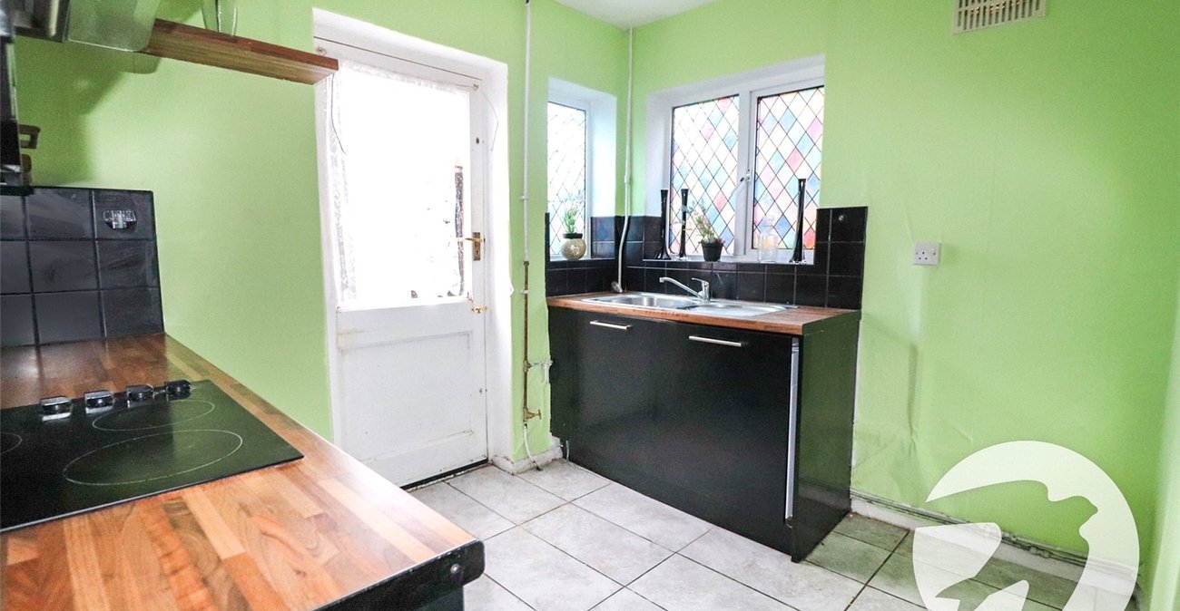 3 bedroom house for sale in Erith | Robinson Jackson