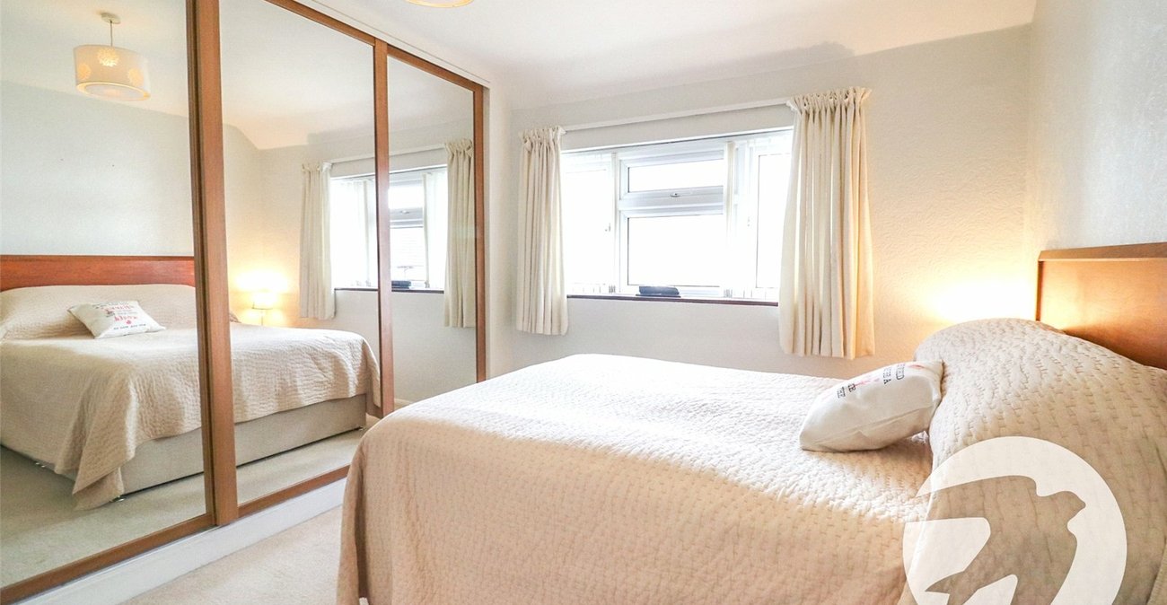 3 bedroom house for sale in Slade Green | Robinson Jackson