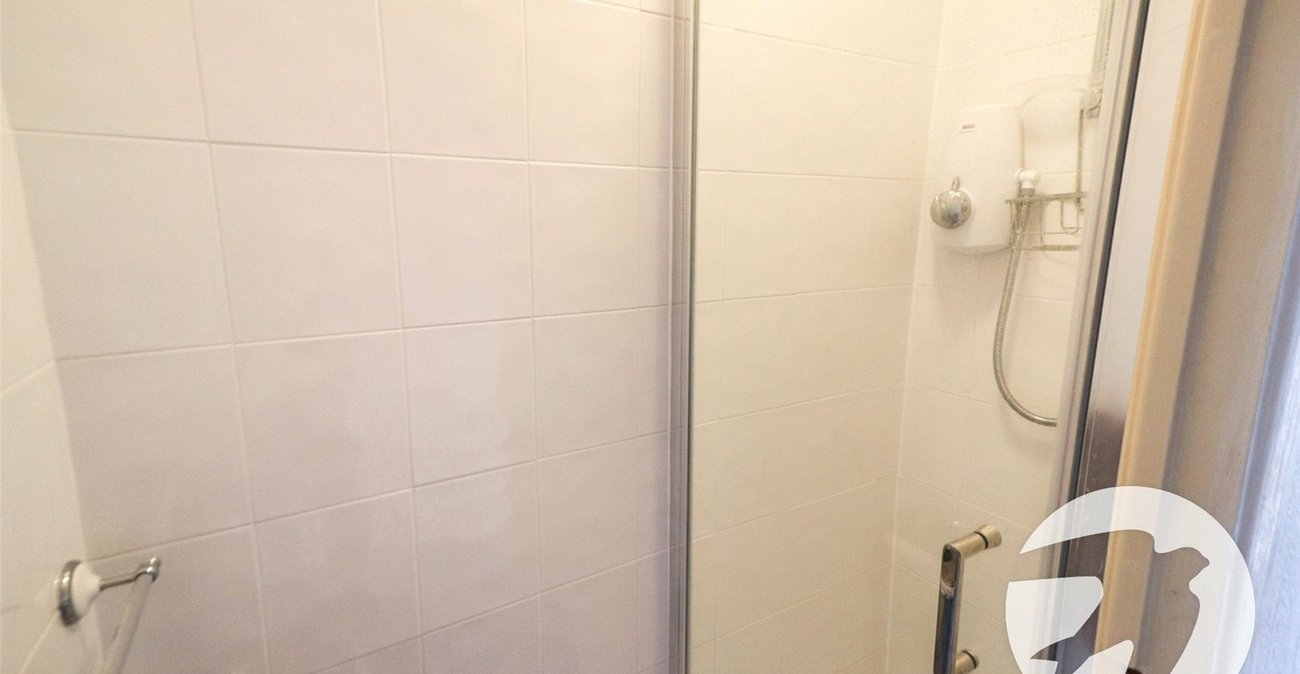 3 bedroom house for sale in Slade Green | Robinson Jackson