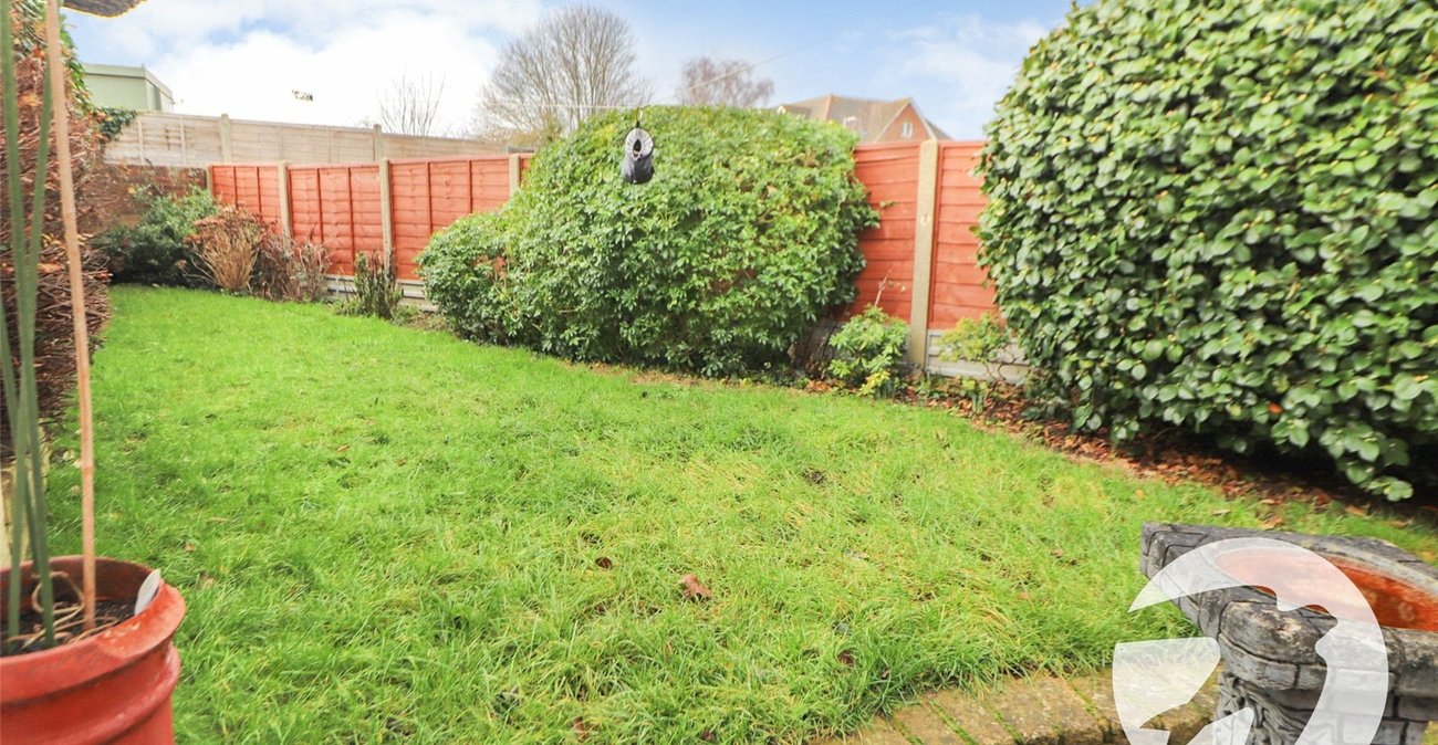 3 bedroom house for sale in Slade Green | Robinson Jackson