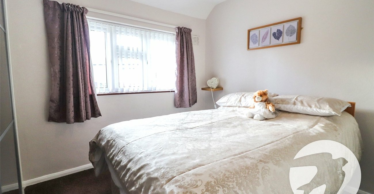3 bedroom house for sale in Slade Green | Robinson Jackson