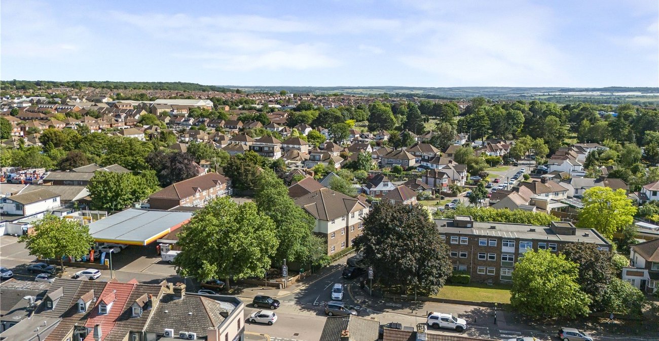 2 bedroom property for sale in Dartford | Robinson Jackson