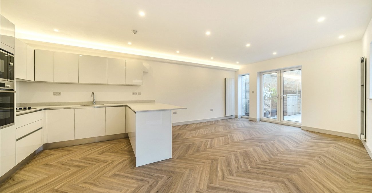 2 bedroom house for sale in  | Robinson Jackson