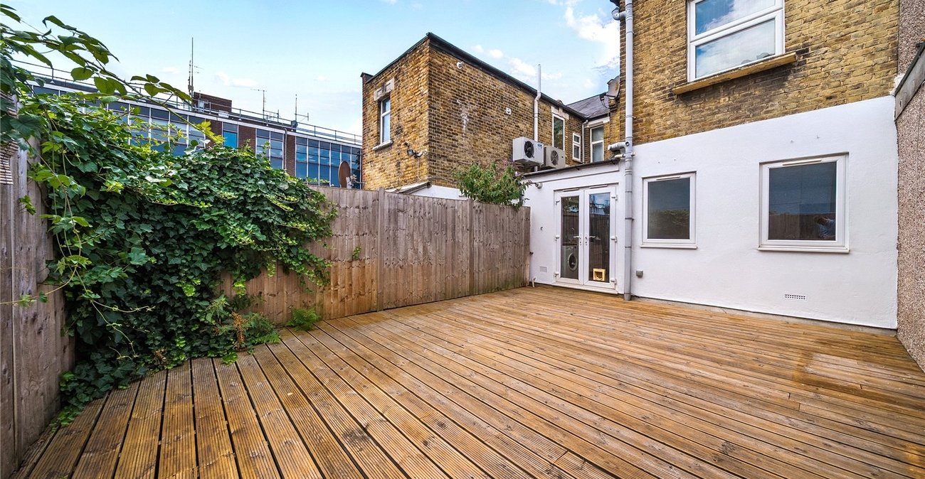 1 bedroom property for sale in Sydenham | Robinson Jackson
