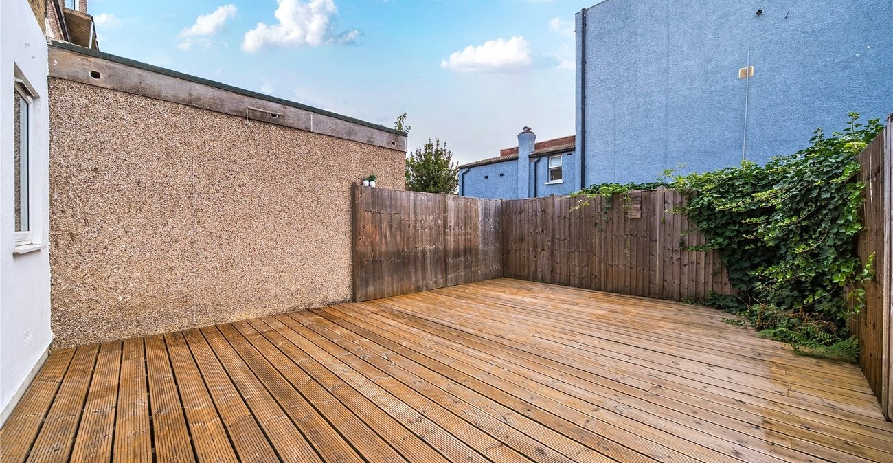 1 bedroom property for sale in Sydenham | Robinson Jackson