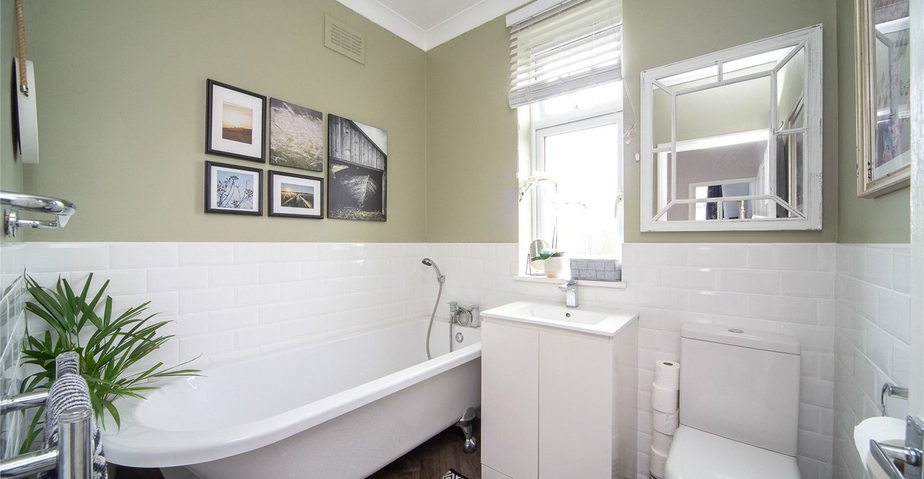 4 bedroom house for sale in Welling | Robinson Jackson