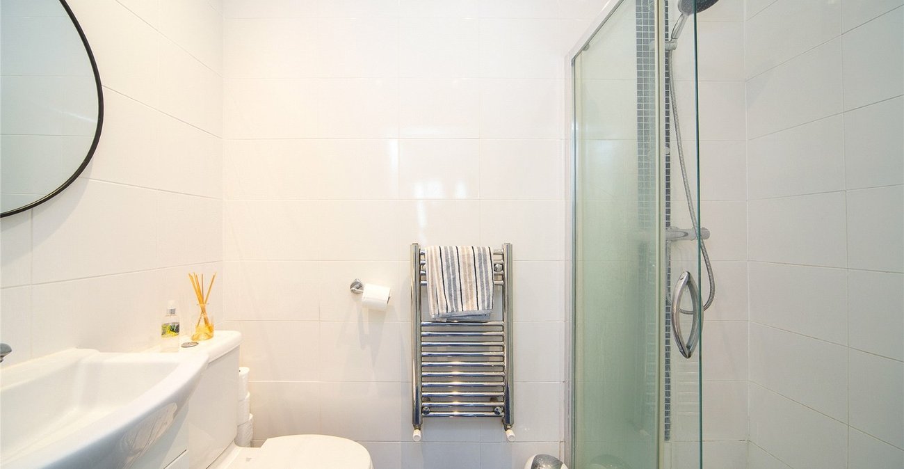 4 bedroom house for sale in Welling | Robinson Jackson