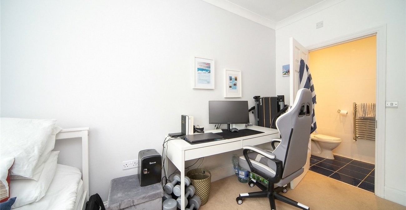 4 bedroom house for sale in Welling | Robinson Jackson