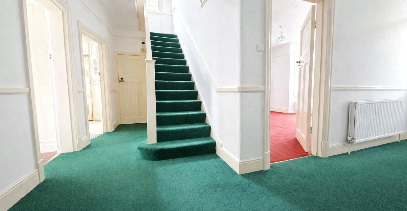 4 bedroom house for sale in London | Robinson Jackson