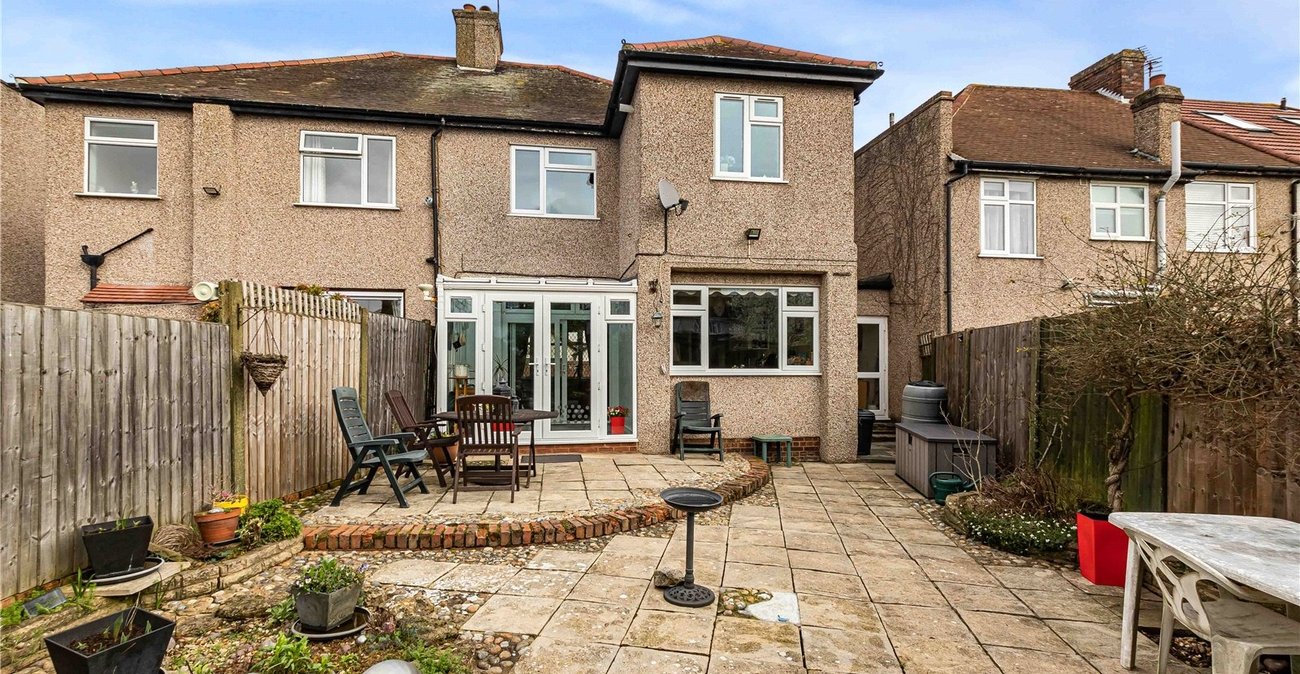 3 bedroom house for sale in Welling | Robinson Jackson