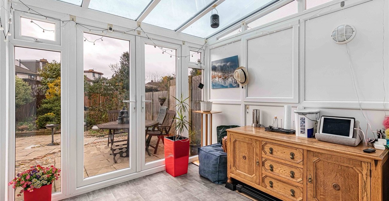 3 bedroom house for sale in Welling | Robinson Jackson